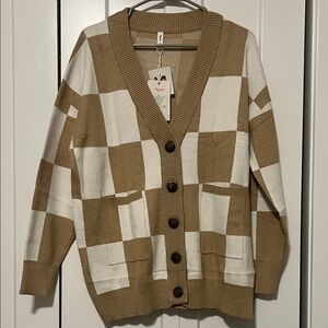 Nleyook Tan and White Plaid Cardigan(M)